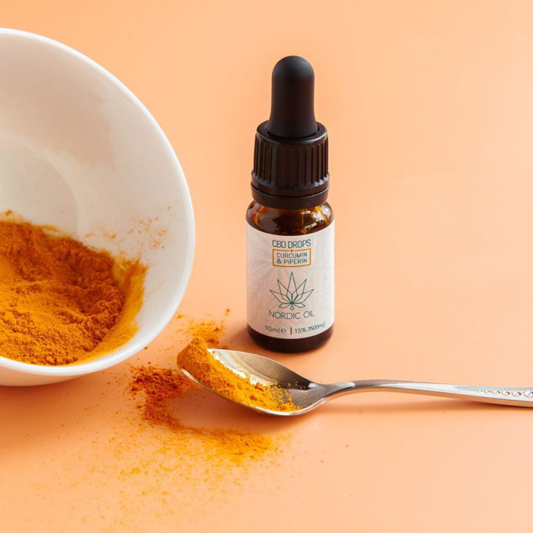 CBD Curcumin & Piperin Öl mit Gewürz