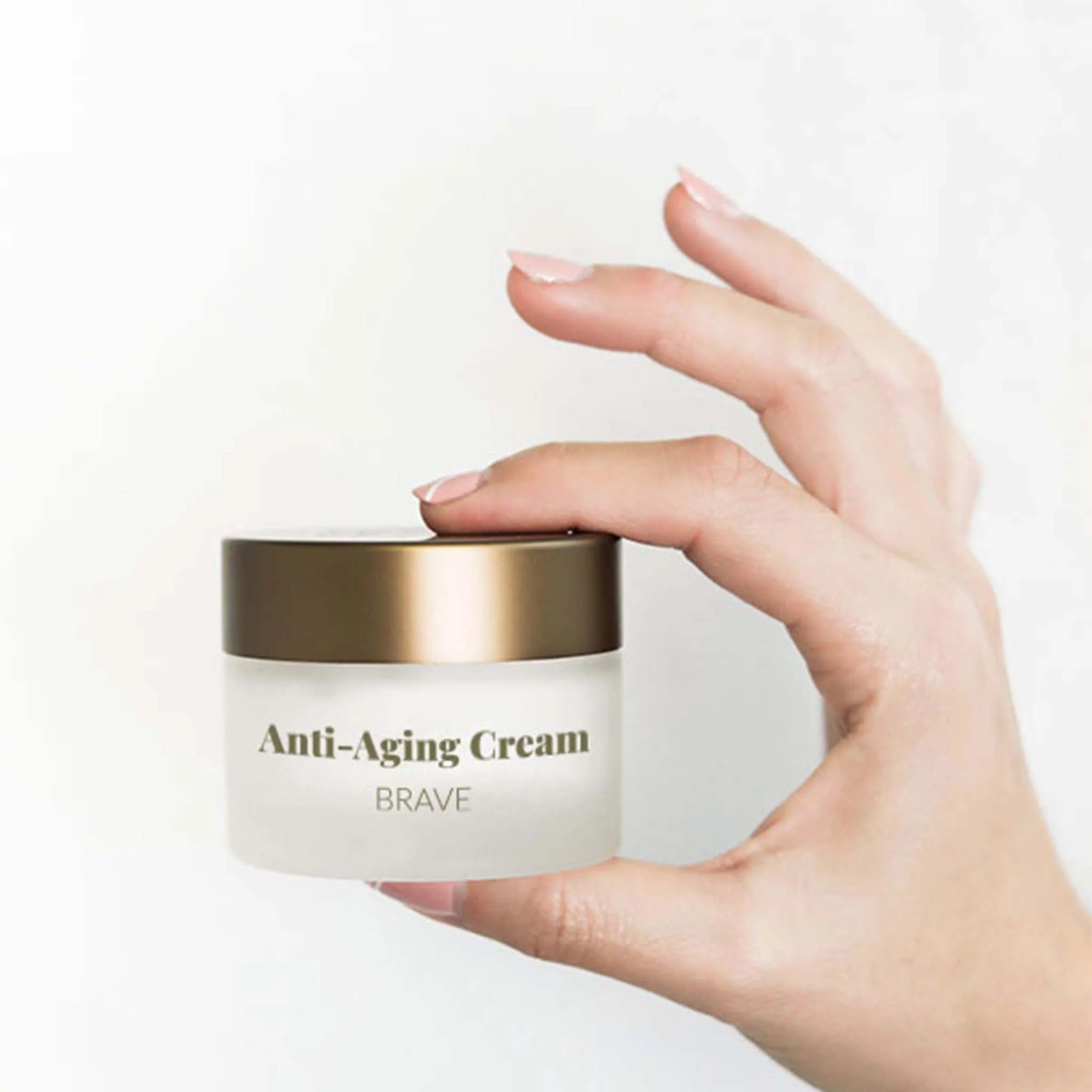 Brave anti-aging-Creme mit CBD & Retinol