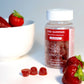Eine Packung CBD Gummies Multivitamin und Erdbeeren