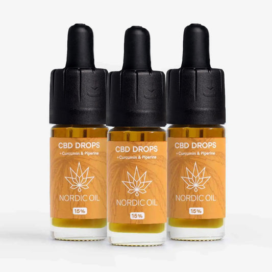 Drei 10ml Flaschen CBD Öl mit Curcumin (15%) mit Kurkuma im Angebot